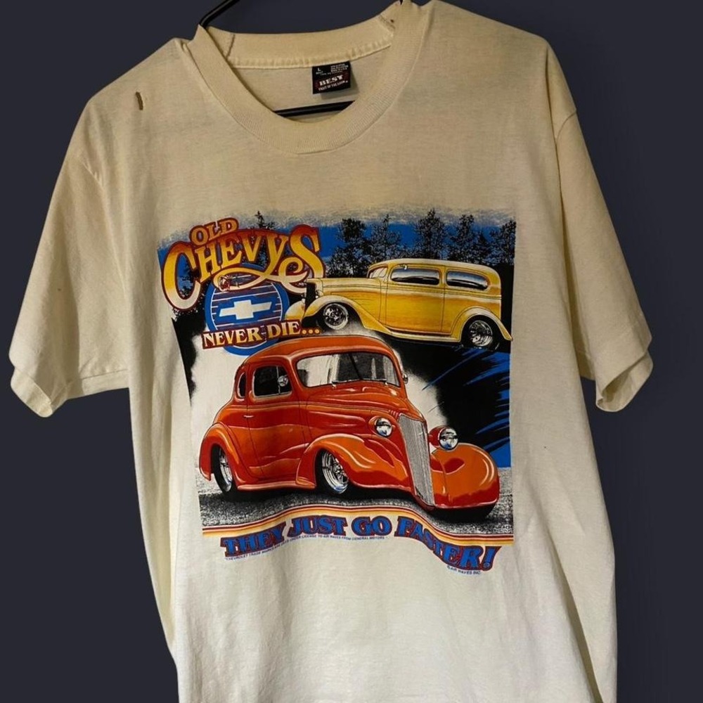 Chevy graphic tee with vintage car design L